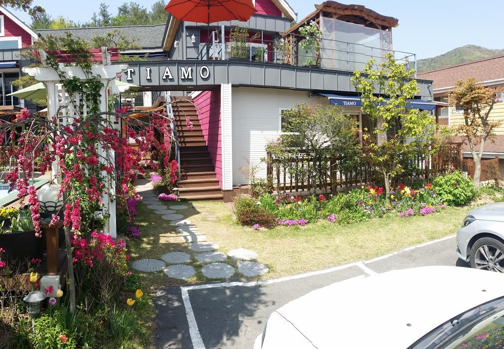 Gyeongju Tiamo Pension Bagian luar foto